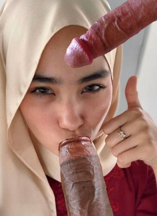 Malaysian Girl Blowjob 2 Cocks