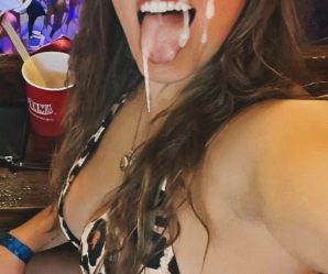 Pretty girl fucked her bartender