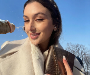 Axarashi, the Russian Twitch streamer, taking a thick cumshot from her favourite black cocks outdoors under the clear blue sky.